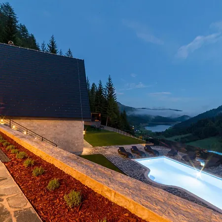 Rajske & ヴィラ *