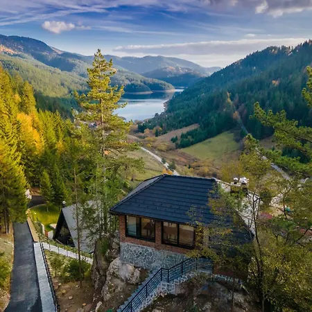 Rajske & バイナ・バシュタ